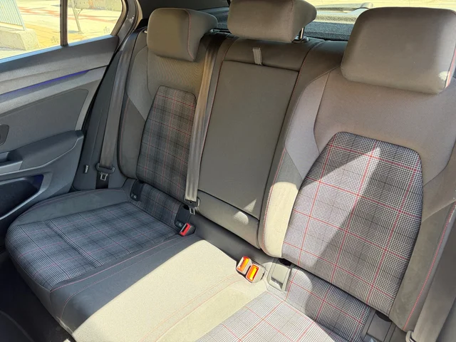 Volkswagen Golf 2021 GTI