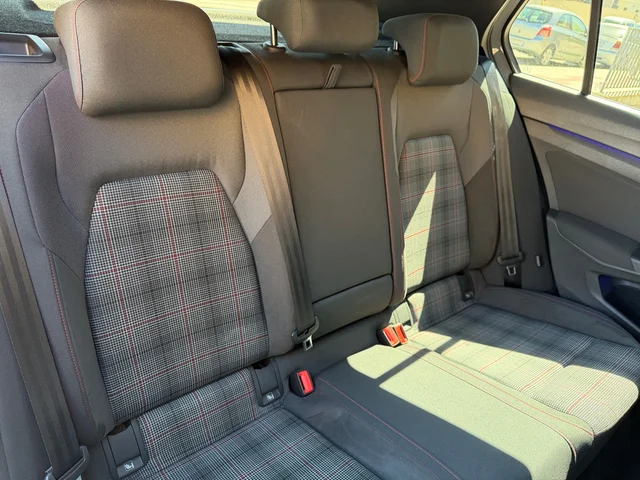 Volkswagen Golf 2021 GTI