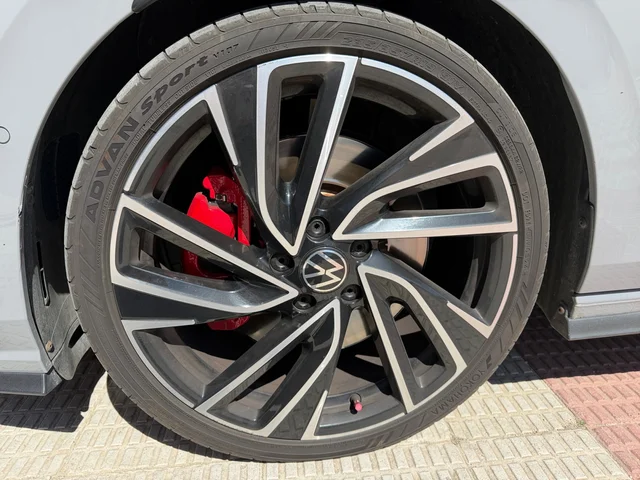 Volkswagen Golf 2021 GTI